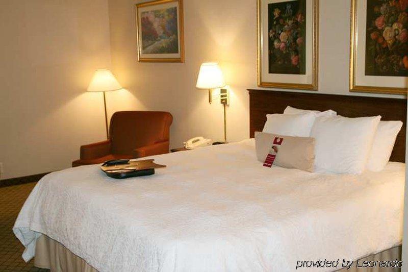 Hampton Inn West Columbus Habitación foto
