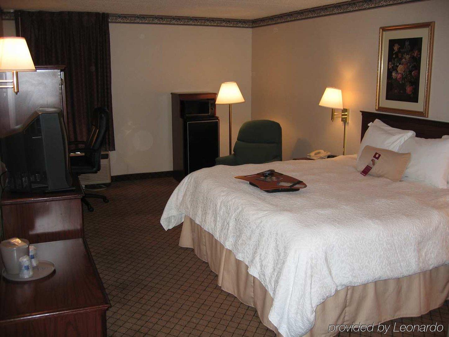 Hampton Inn West Columbus Habitación foto