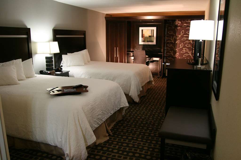 Hampton Inn West Columbus Habitación foto